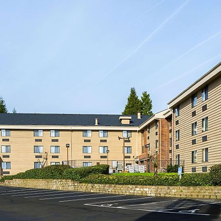 Quality Inn & Suites Clackamas - Portland Bagian luar foto