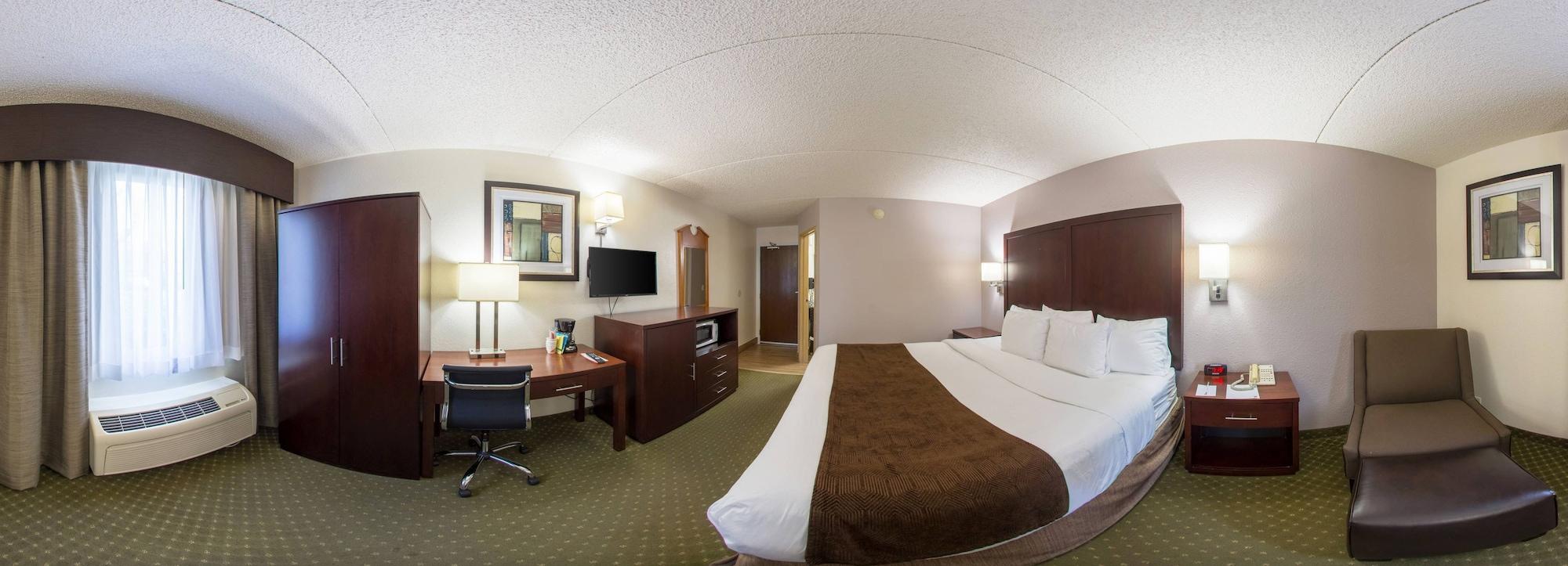 Quality Inn & Suites Clackamas - Portland Bagian luar foto