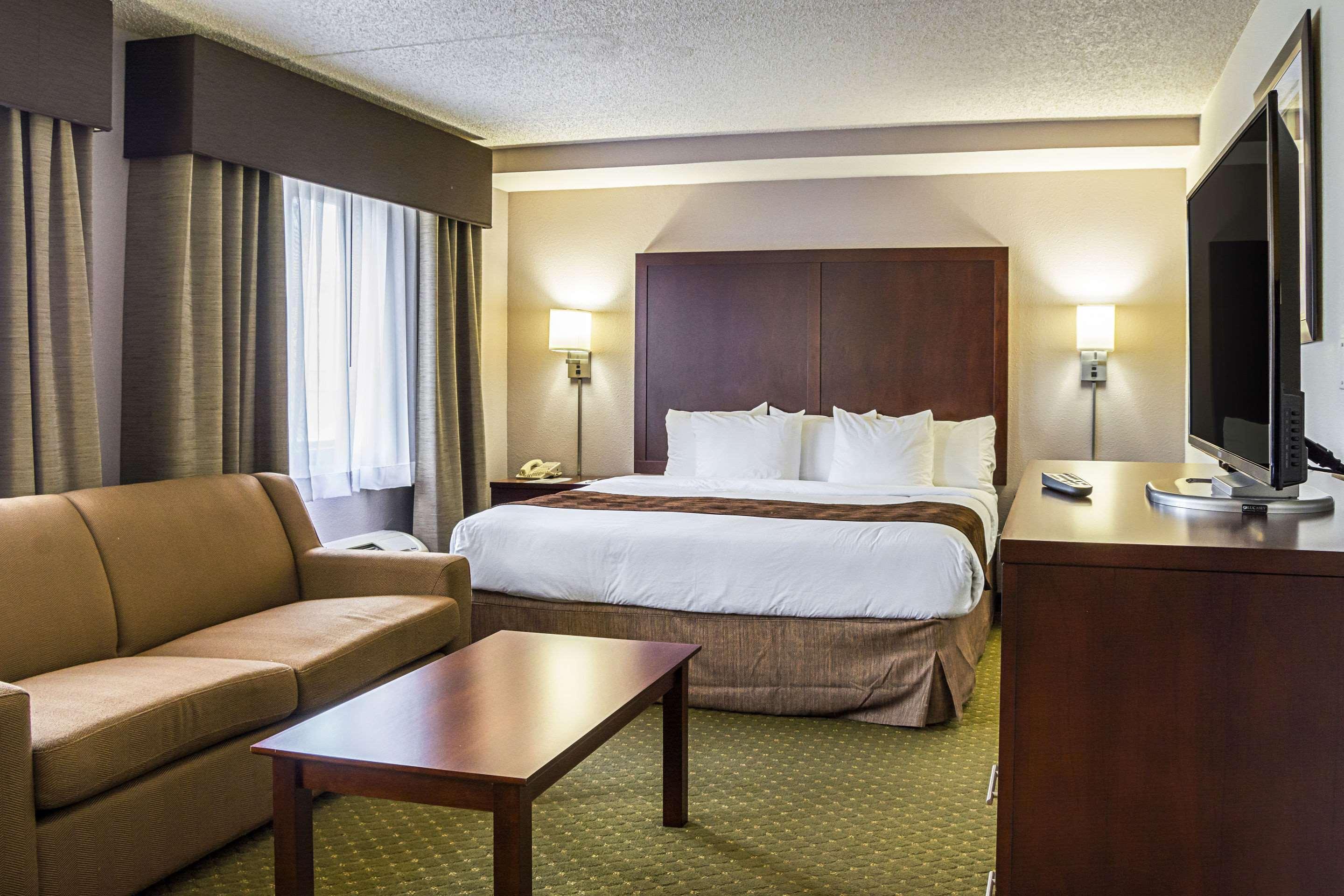 Quality Inn & Suites Clackamas - Portland Bagian luar foto