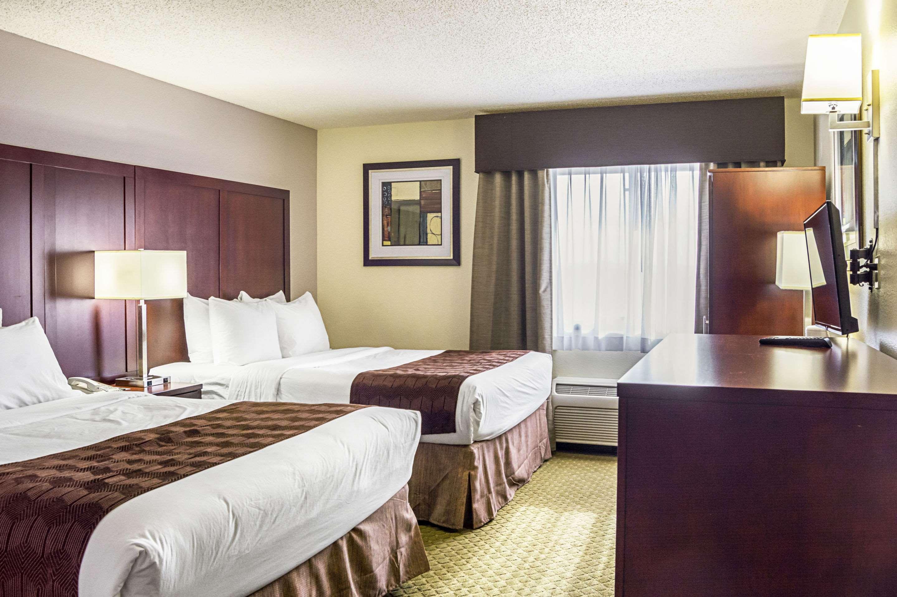 Quality Inn & Suites Clackamas - Portland Bagian luar foto