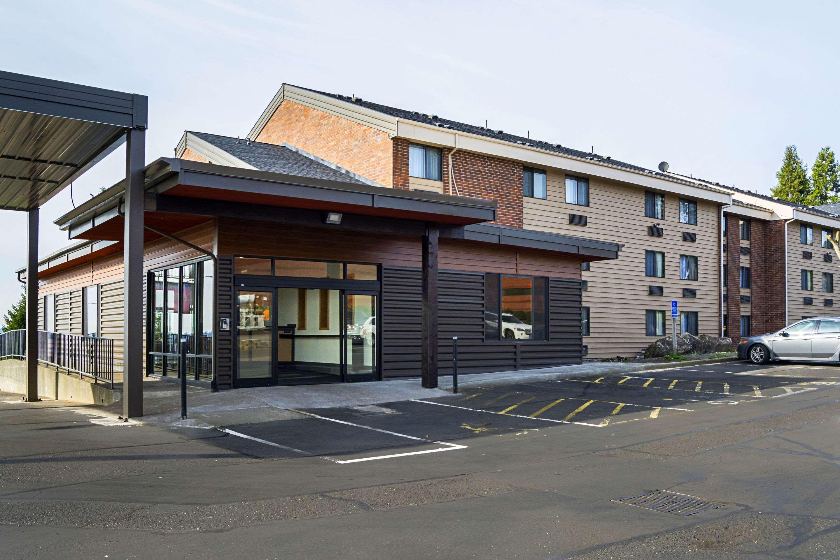 Quality Inn & Suites Clackamas - Portland Bagian luar foto