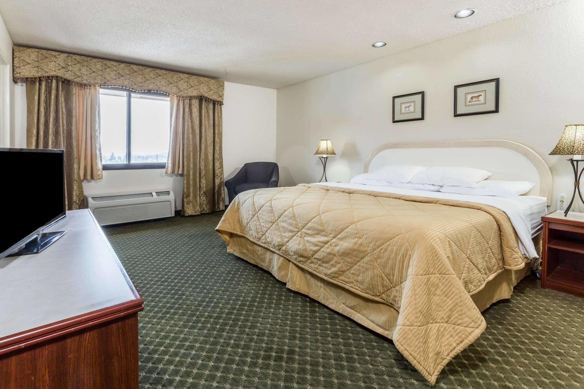 Quality Inn & Suites Clackamas - Portland Bagian luar foto