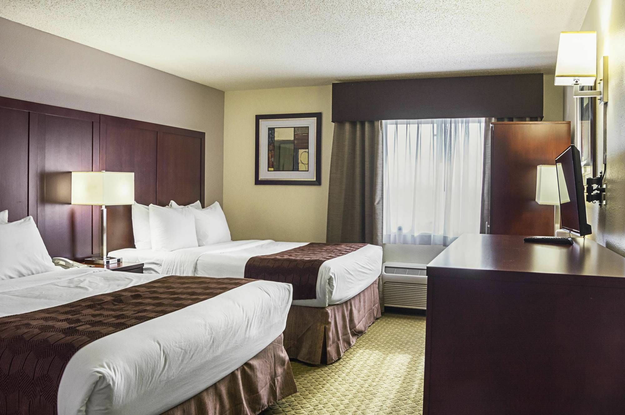 Quality Inn & Suites Clackamas - Portland Bagian luar foto